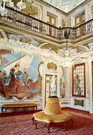 Villa Widmann - affresco Angeli, Paride rapisce Elena
